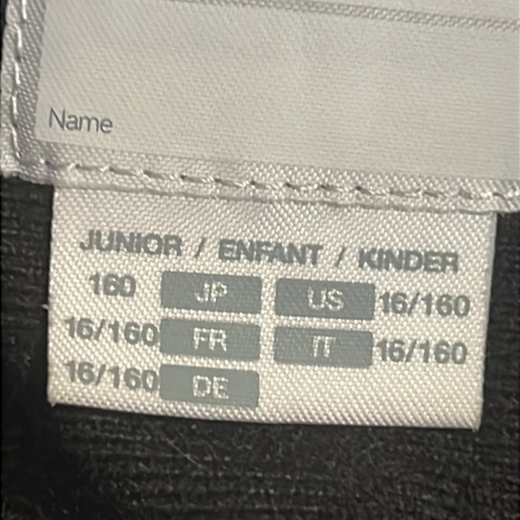 Descente junior Red ski Jacket - Picture 9 of 15